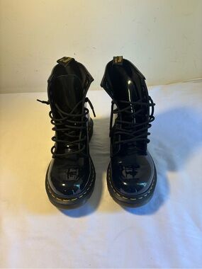 Dr. Martens 1460 Black Patent Combat Boots -Women’s size 7